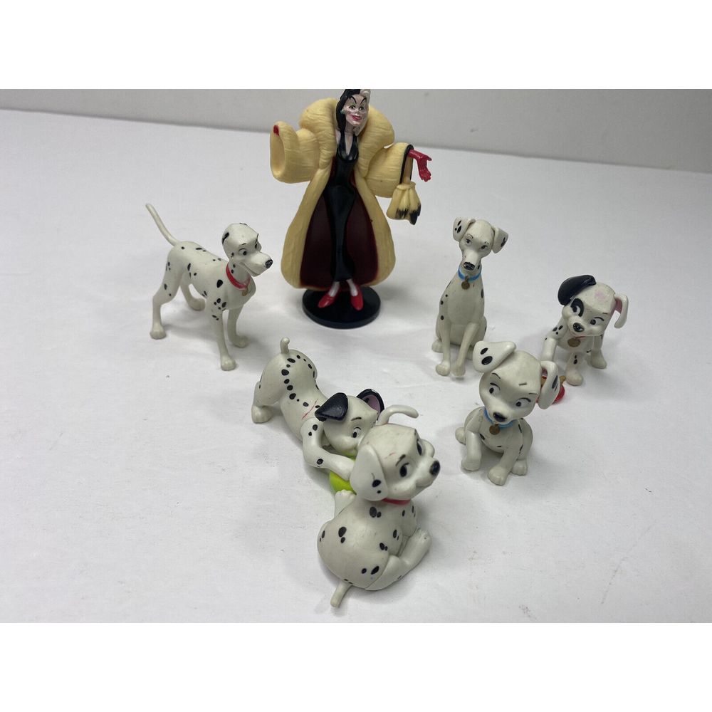 Cruella Dalmatians Small Plastic Figures Pool Play Bathtub Cute Set HG9